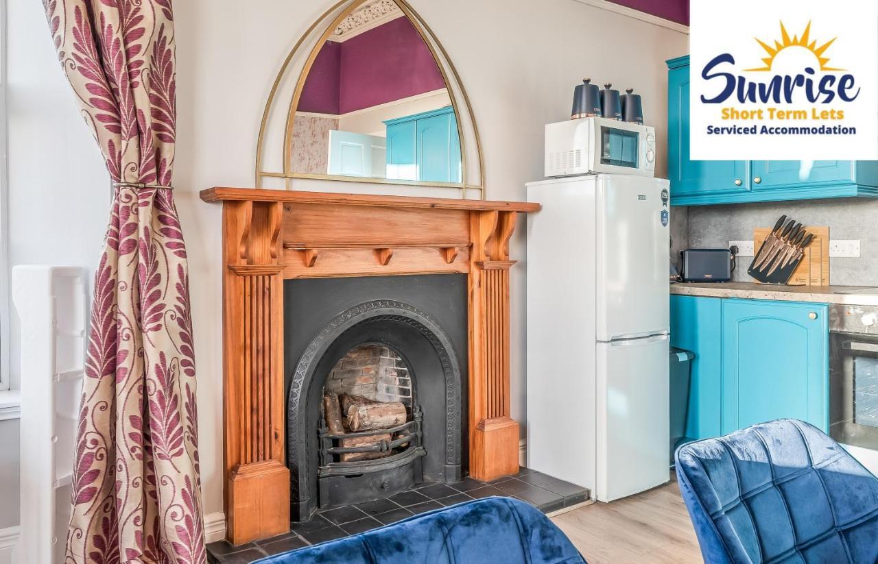 Presidential Apartment, Family Home, Luxury Bedrooms, 2 Rooms, 1 King Bed, 2 Single Beds, Free Wifi, Free Parking, Tourists, Business Travelers, Relocation, Beautiful River Views, - Long Stays, Invoice And Reduced Price Are Only Via Sunrise Short Let Dundee Exterior foto